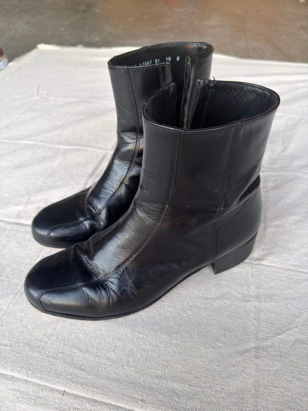 Florsheim Duke black leather ankle boots